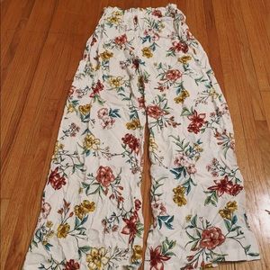New Look flowery jumpsuits pants
